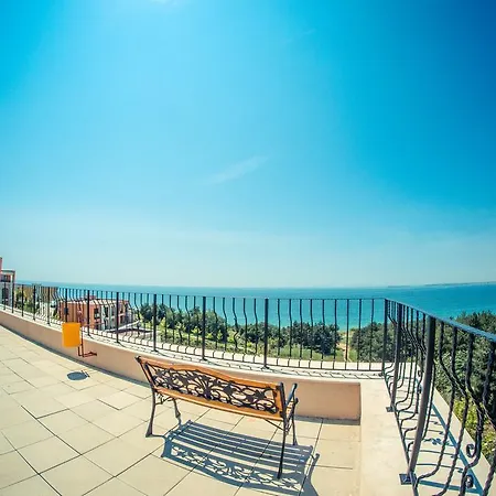 Sea Club Complex Apartment