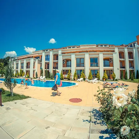 Apartment Sea Club Complex